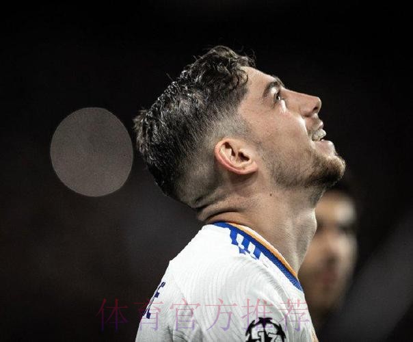 法布雷加斯:皇马球员都认为自己该上场 法布雷加斯:皇马球员都认为自己该上场