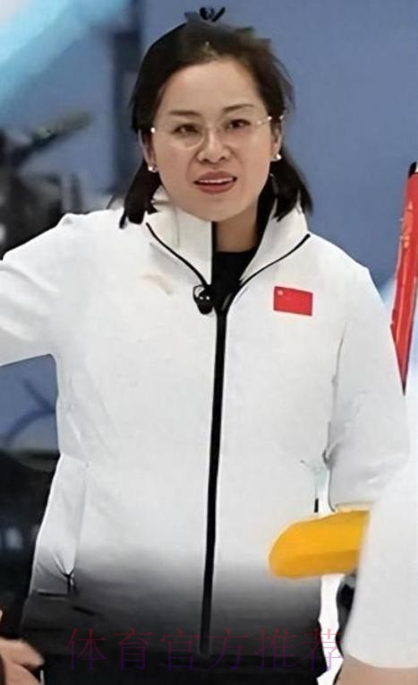 人在奥运年 王芮：十五载坚守 一掷绽芳华